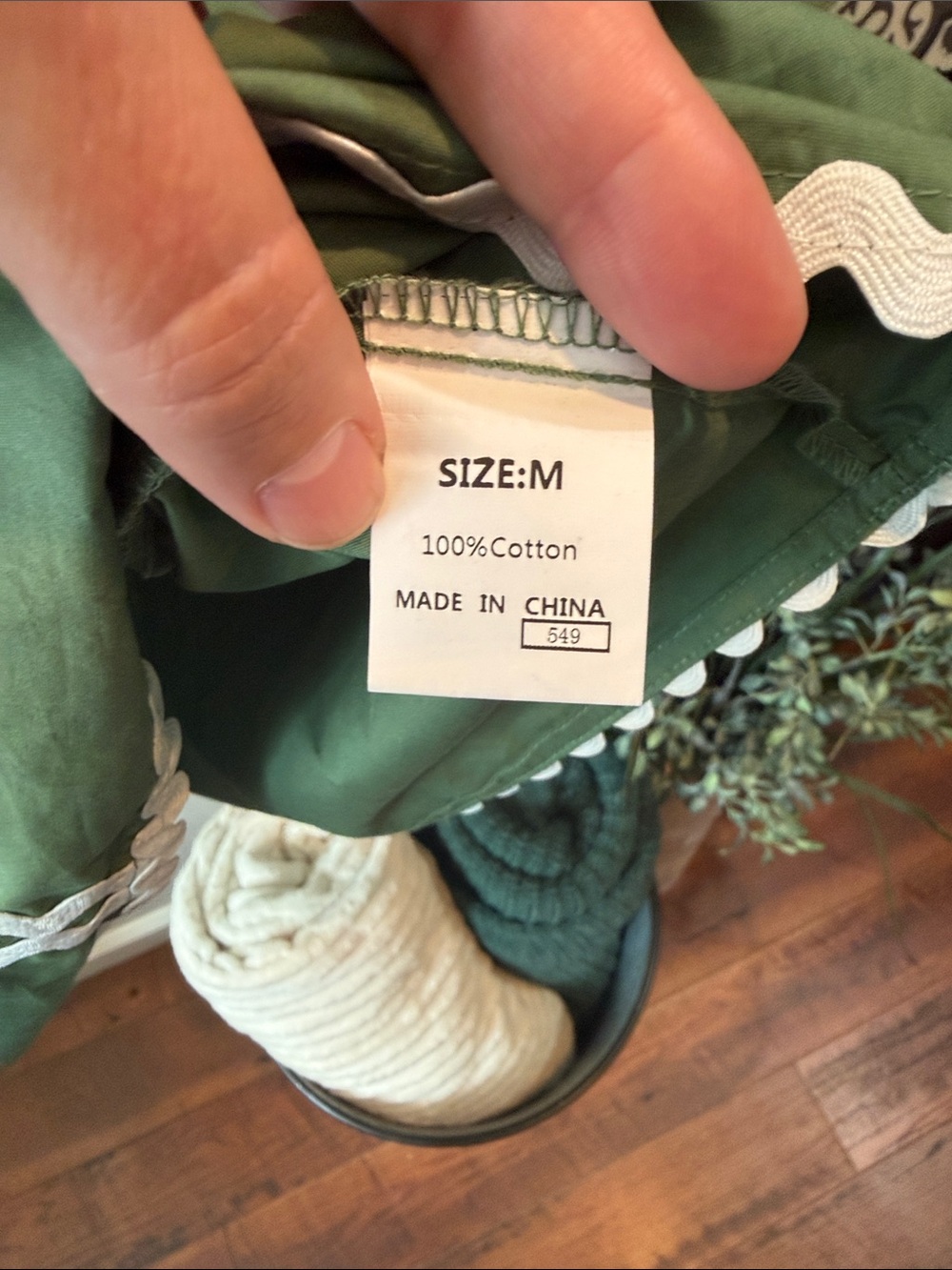 Mad Boutiques Green Puff-Sleeve Blouse with White Rickrack Trim NWOT - Picture 3 of 13
